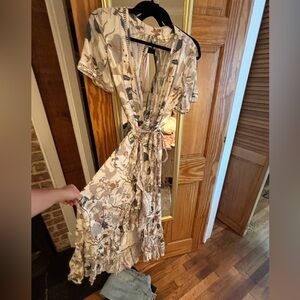 Boutique floral maxi dress with tie waist sz Small